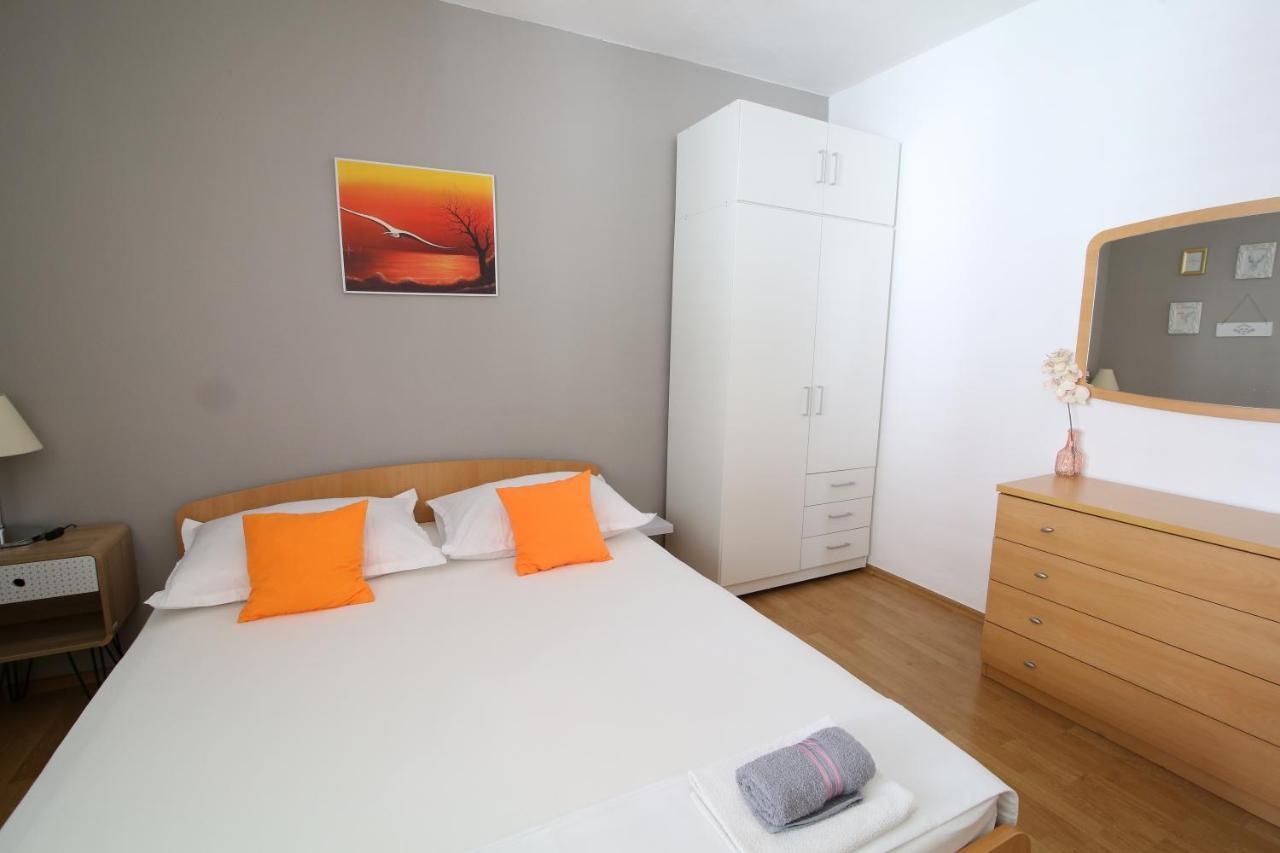 Apartment Bili-Sea View Apartment In The Center Makarska Exterior photo